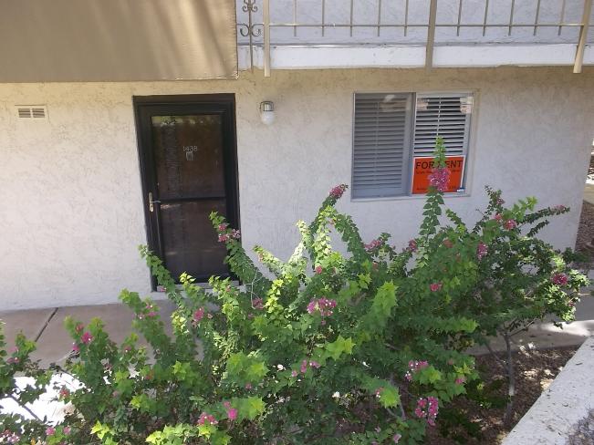 7625 E Camelback Rd Front View_07162014