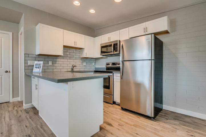 1008 S Mariana St Marina-13_09052025