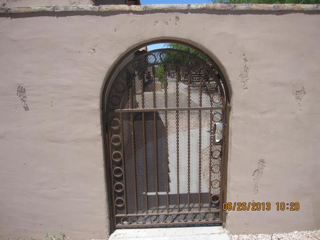 15430 N 25th ST Walking Gate