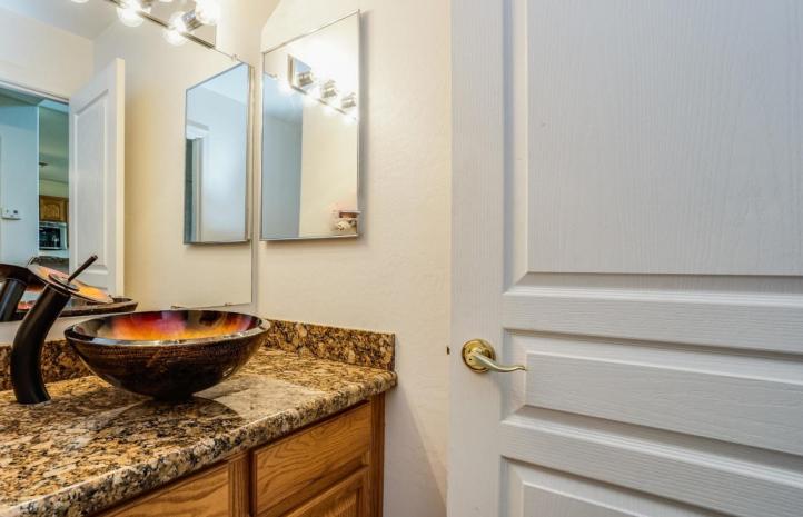 11233 W Elm LN Half Bath Dwnstrs