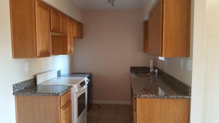 5877 N Granite Reef RD kithen