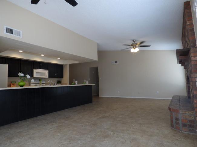 641 W Laguna Azul Ave b7_08252020