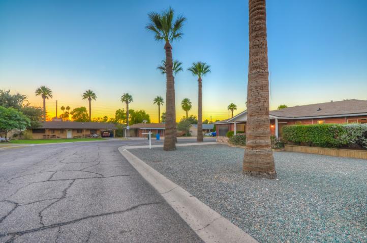 4814 E Avalon DR Front (7)-SMALL_10212016