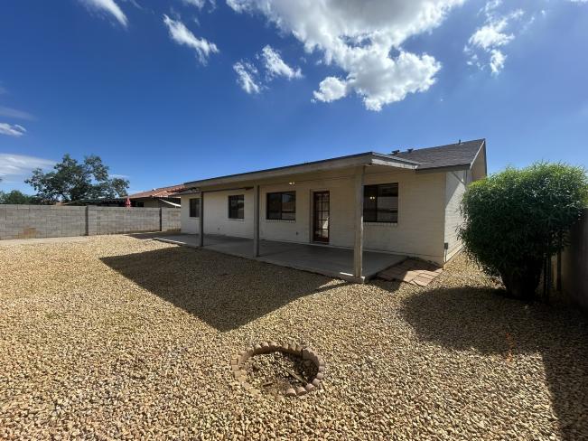 1302 W 13th ST IMG_5376_10162025 1302 W 13th ST IMG_5376_10162025