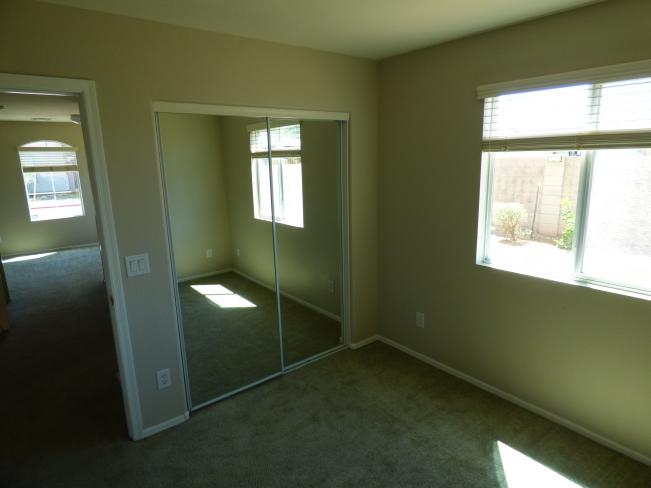 5154 W Odeum LN P1180813_05022024