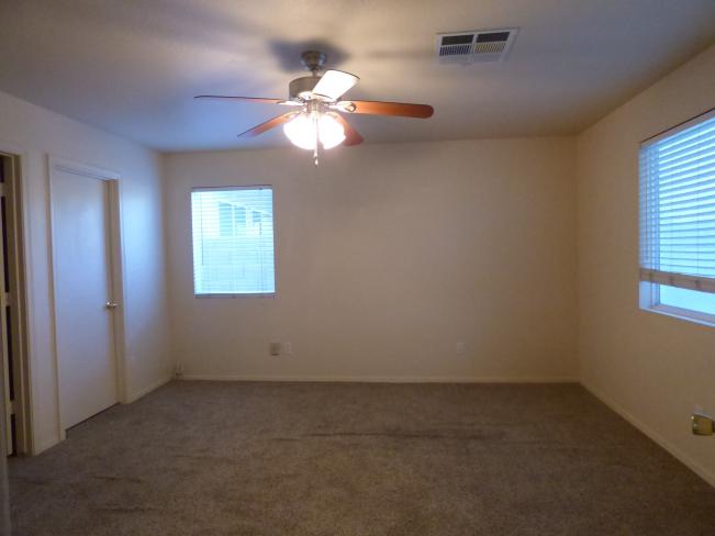 2017 N 103rd DR P1030085_06152016
