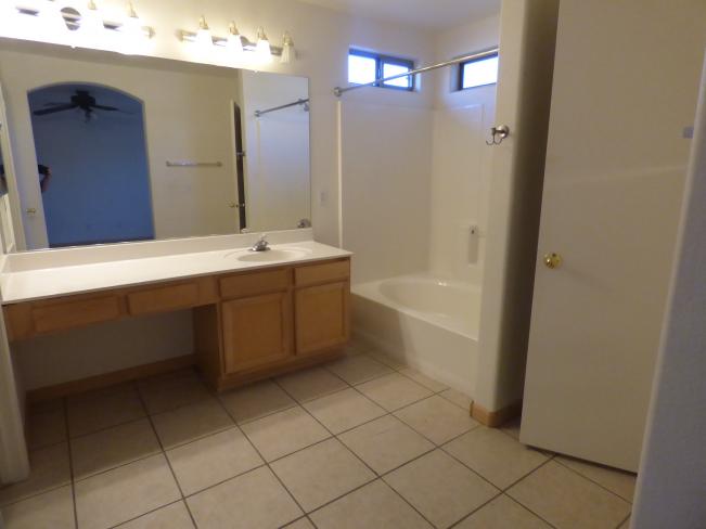 15550 N Naegel DR P1030122_06152016
