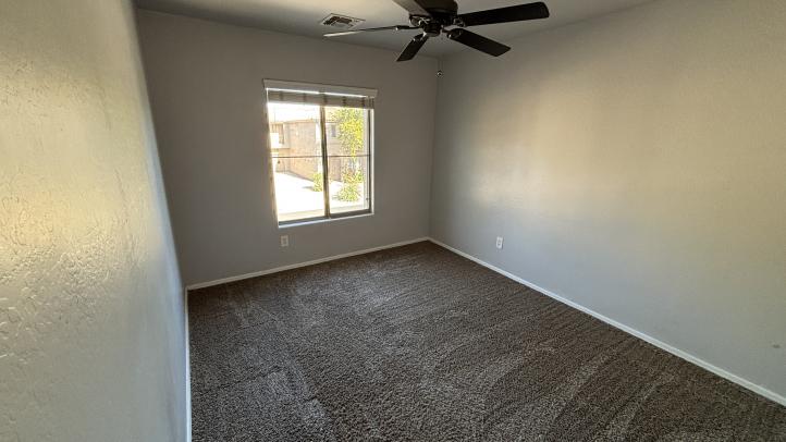 14719 W Poinsettia DR IMG_2060_12112025