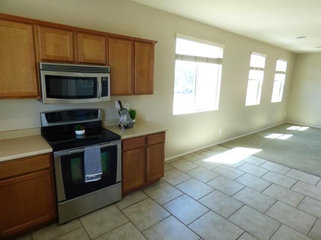 5154 W Odeum LN P1180803_05022024