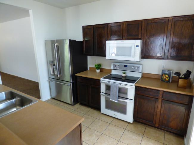 173 E Cheyenne RD P1170967_10202023