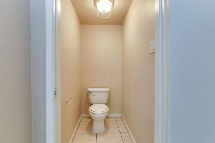 4021 E Robert E Lee ST Pic (12)_01192018