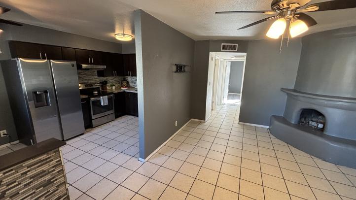 3626 N 37th ST IMG_2022_12102025