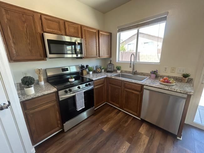 7210 S 41st Dr IMG_4329_06302025 7210 S 41st Dr IMG_4329_06302025