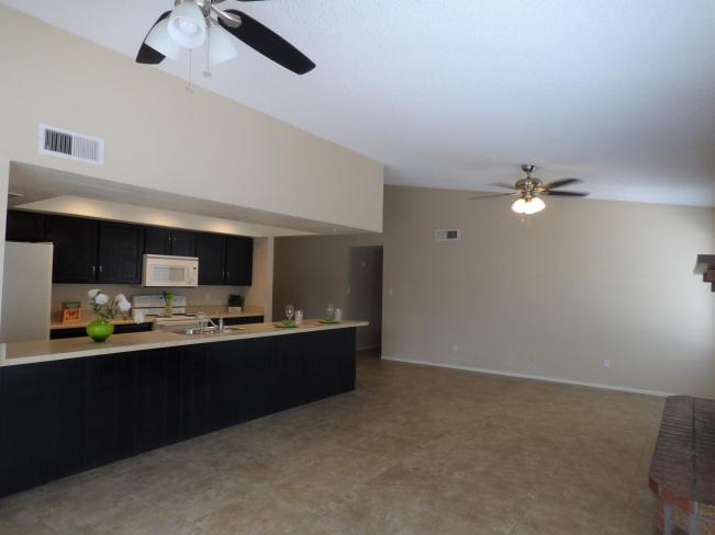 641 W Laguna Azul Ave b6_08252020