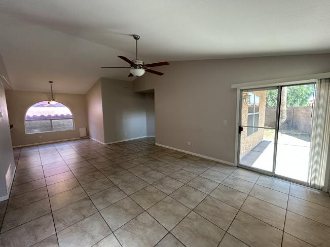 7531 W Taro Ln IMG_4150_06122025 7531 W Taro Ln IMG_4150_06122025