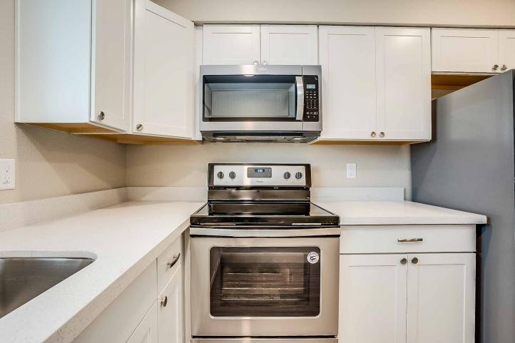 318 E Vine CIR Vine Cir-12_03122020