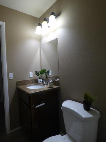 3613 E Earll Dr e_10292020 3613 E Earll Dr e_10292020