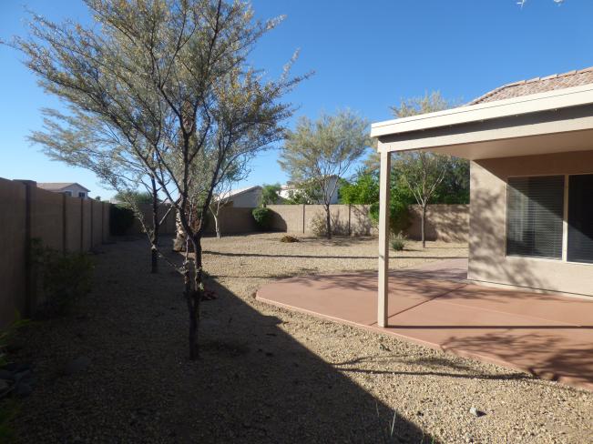 503 W Grovers Ave P1060787_11092018