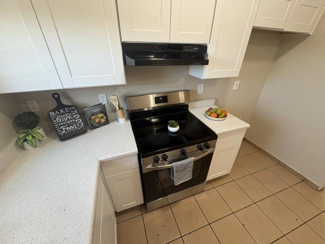 1062 N 27th ST IMG_3861_11102025