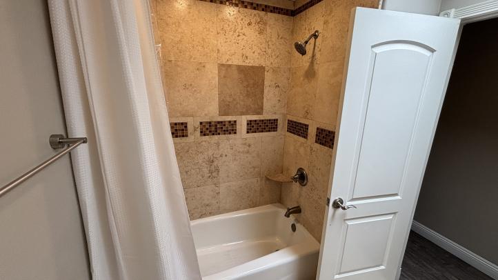 2529 E Bluefield Ave IMG_4051_08142026