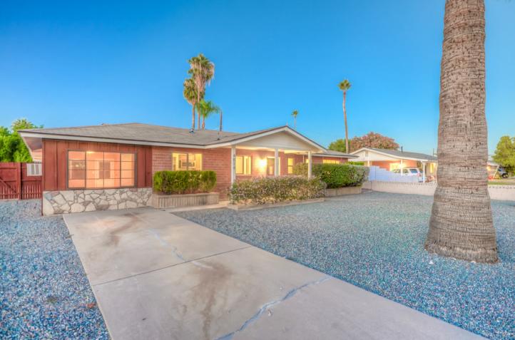 4814 E Avalon DR Front (15)-SMALL_10212016