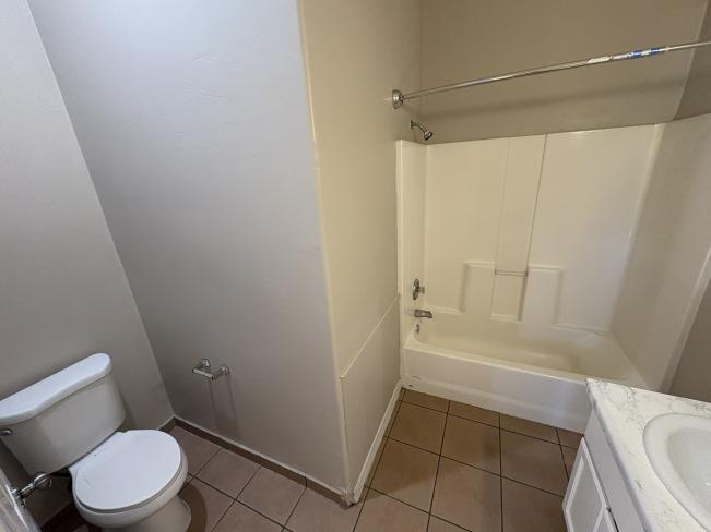 1062 N 27th ST IMG_3867_11102025