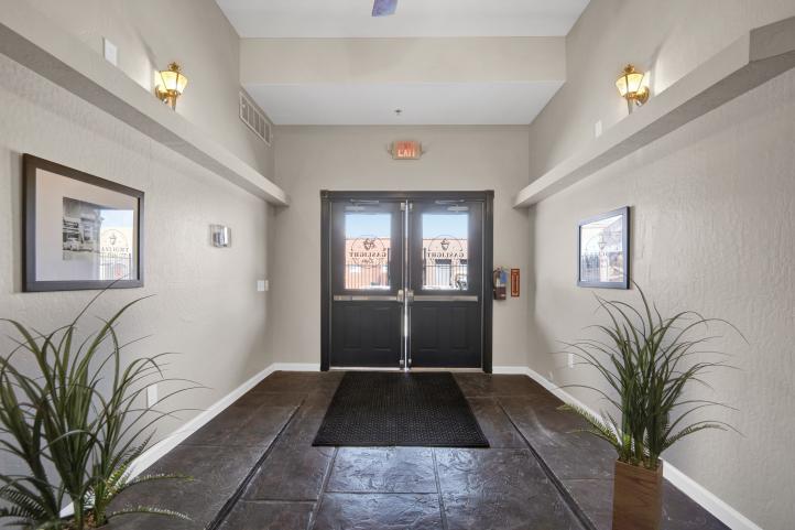 5753 W Glendale AVE P1153763_10272023