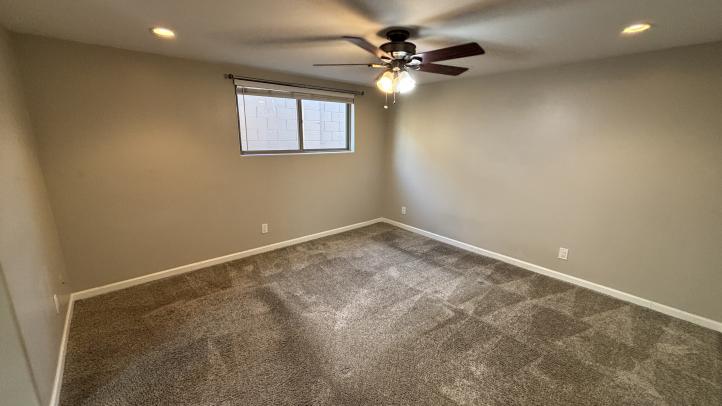 8625 E Valley View RD IMG_2098_12172025