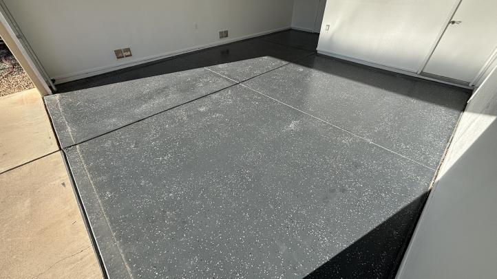 9822 W Silverbell DR Garage Floor (3)_12052025