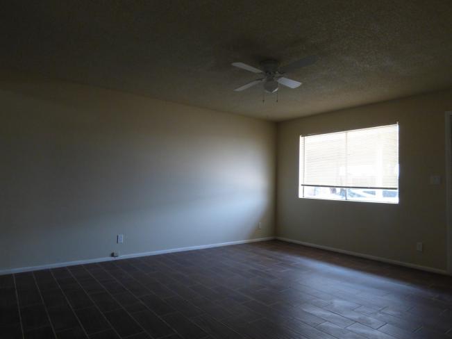 3613 E Earll Dr d_11122020