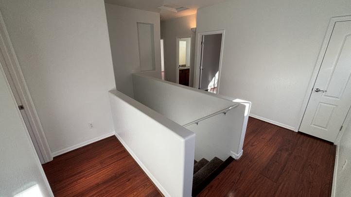 1833 E Hartford AVE IMG_2641_02202026