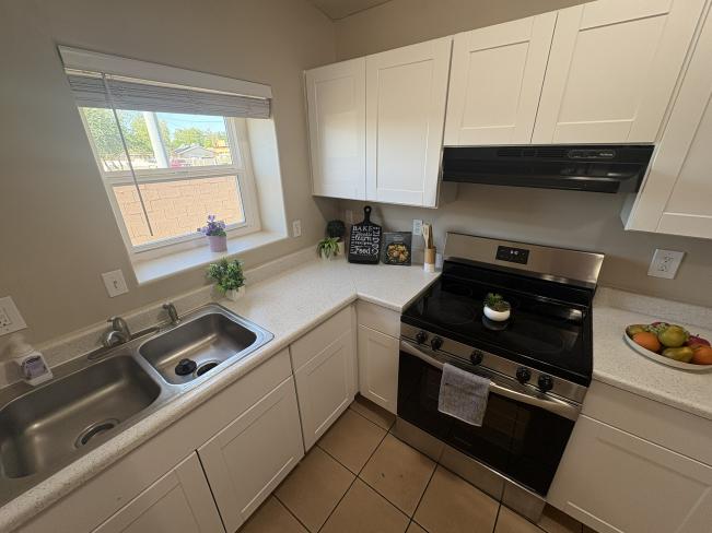 1062 N 27th ST IMG_3860_11102025