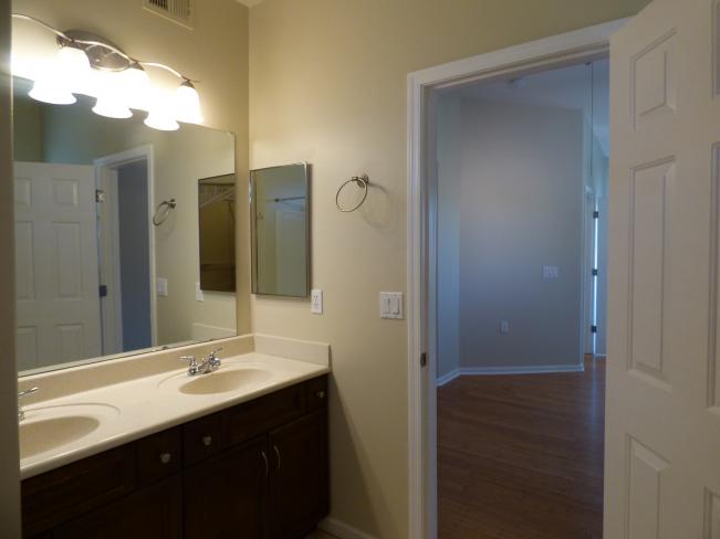 1920 E Bell RD P1170377_06062023