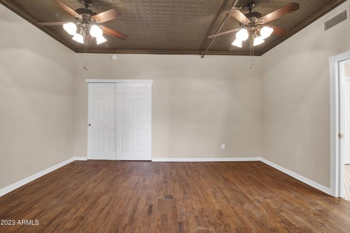 5753 W Glendale AVE 7_09112023