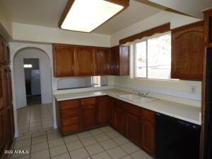 3026 N 39th DR 5_02112022