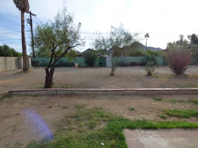 8021 N 14Th Pl P1030651_10242016
