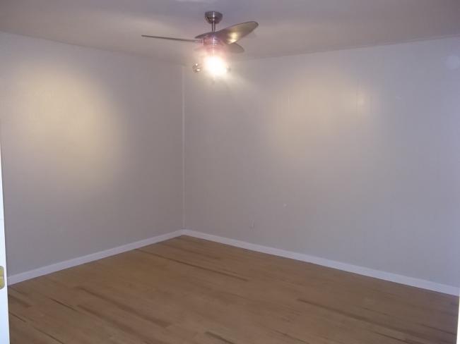 7625 E Camelback Rd Second Bedroom_07162014