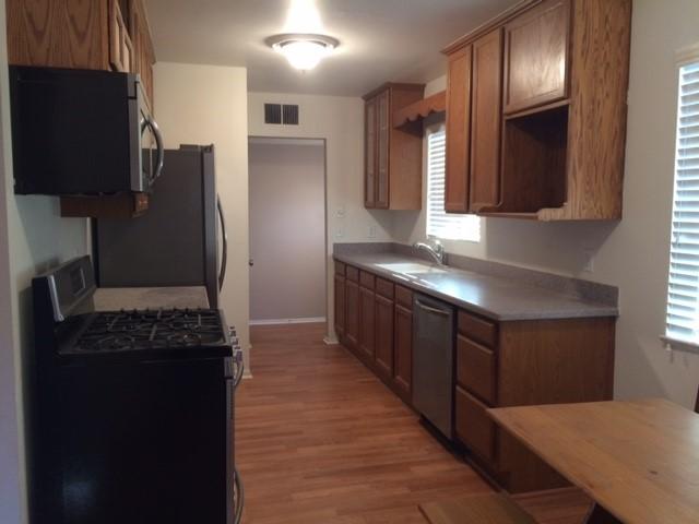 4814 E Avalon DR Kitchen 3 - New Flooring - 4814 E Avalon - 12-8-16_12082016