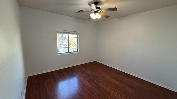 1833 E Hartford AVE IMG_2654_02202026