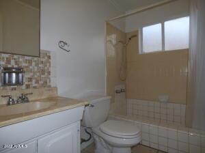 3026 N 39th DR 9_02112022