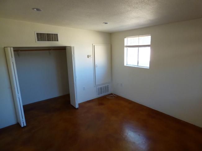 5548 N 12th AVE P1180049_10252023