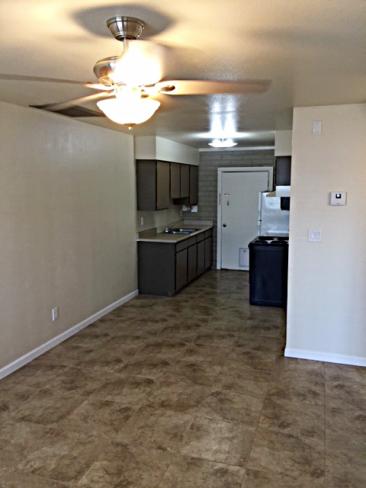 801 E Weldon AVE IMG_8018_03162015