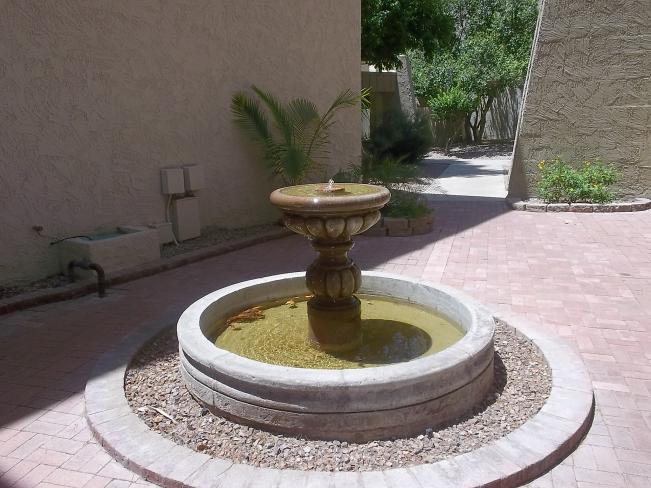 7625 E Camelback Rd Community Grounds 2_07162014