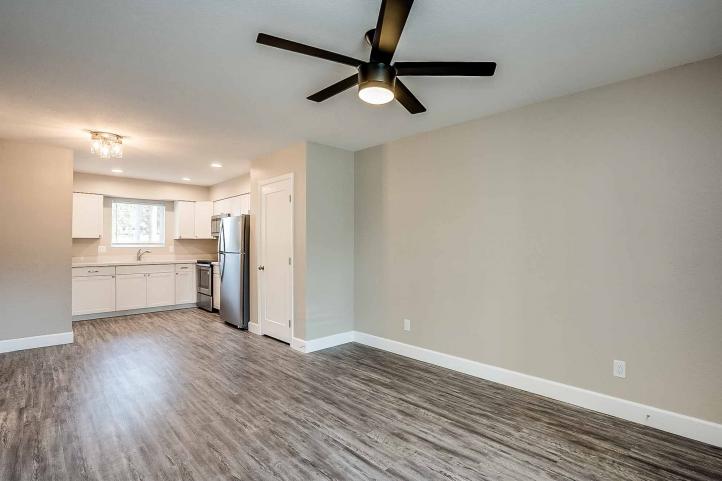 318 E Vine CIR Vine Cir-6_03122020