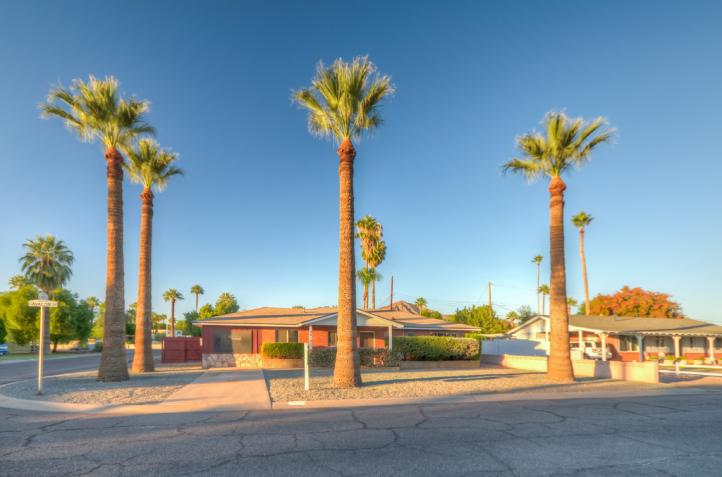 4814 E Avalon DR Front (4)-SMALL_10212016