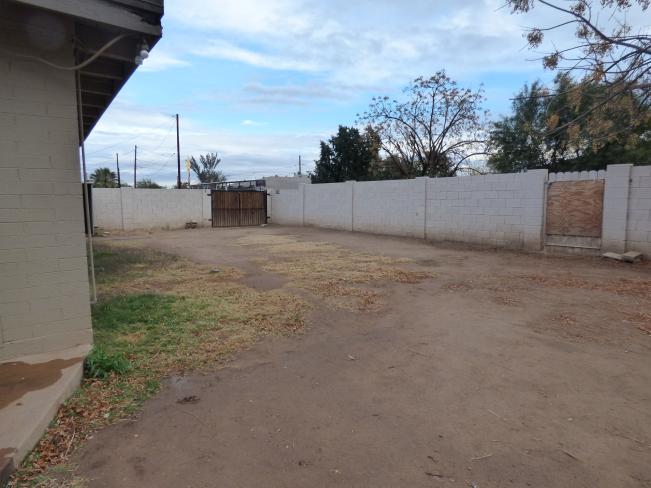 3143 W San Miguel AVE P1020227_01222016 3143 W San Miguel AVE P1020227_01222016