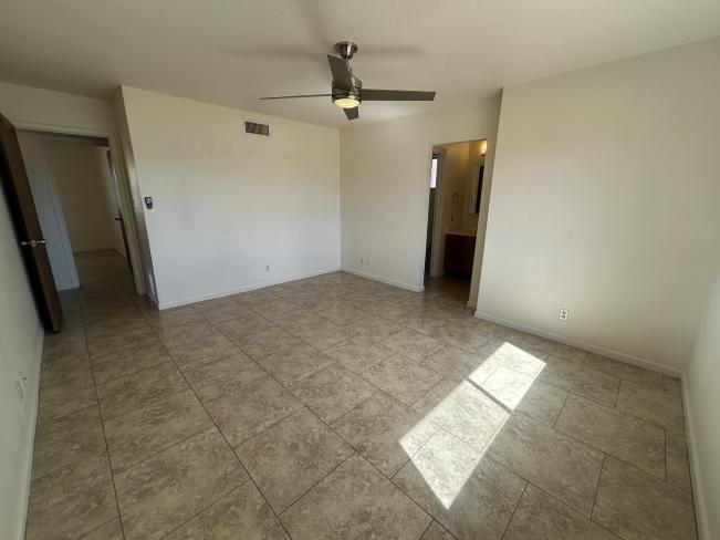 1302 W 13th ST IMG_5374_10162025 1302 W 13th ST IMG_5374_10162025