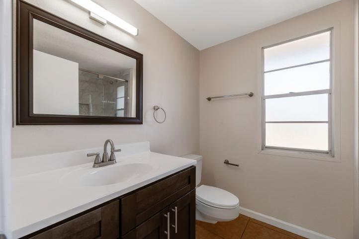 9822 W Silverbell DR Pic (10)_12052025