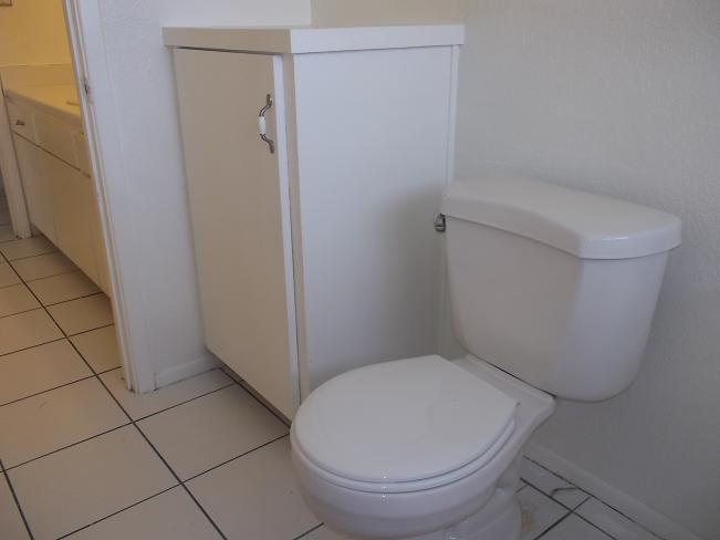 6828 E Vernon AVE Guest Bathroom 2_07192014
