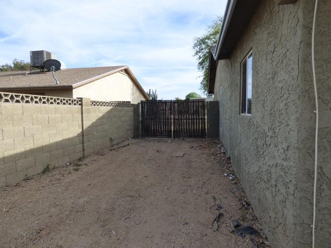 2152 W Marco Polo RD P1040077_05162017